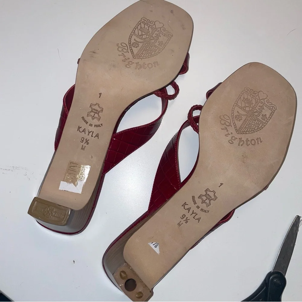 New Brighton Red Leather Kayla Sandals Made in Italy 9.5M - Picture 2 of 7